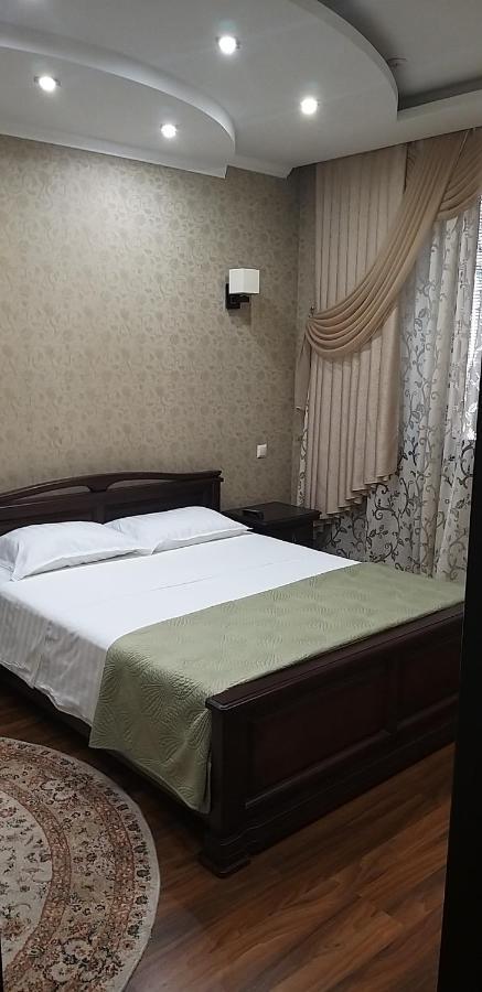 Royal Hotel Zaporizhia Buitenkant foto