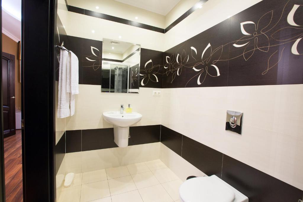 Royal Hotel Zaporizhia Buitenkant foto